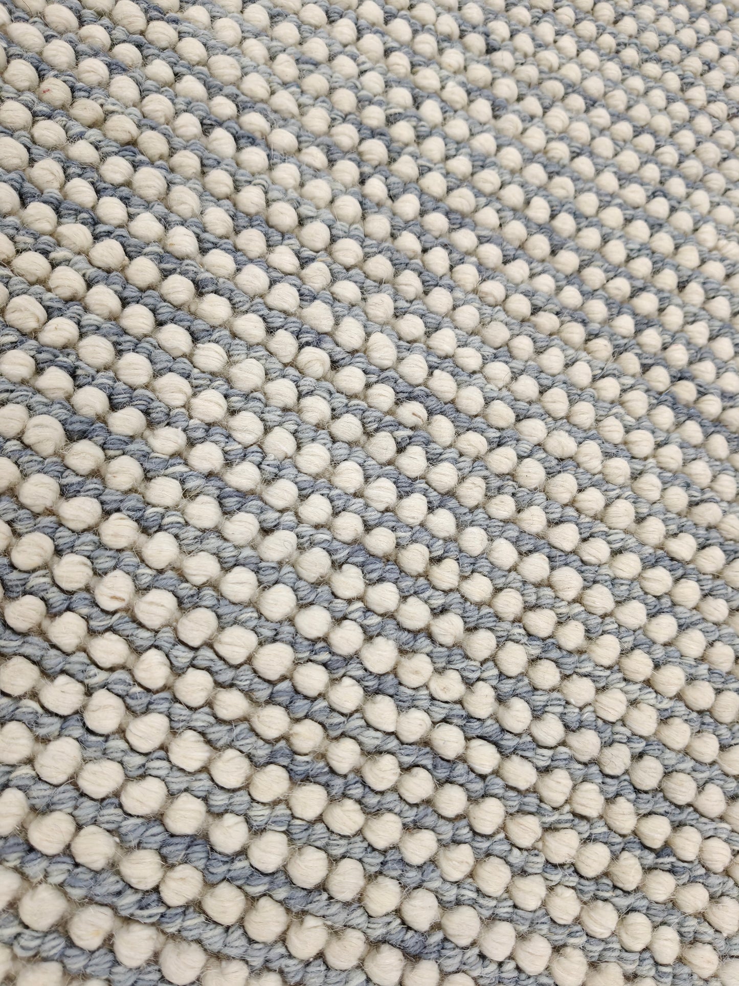 Nordic Pebble Dot Wool Rug – Handwoven Textured Cream & Grey Floor Accent