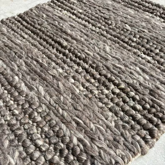 "Handwoven Chunky Wool Area Rug – Natural Gray, Textured Farmhouse Style – Eco-Friendly, Durable, and Soft Underfoot"
