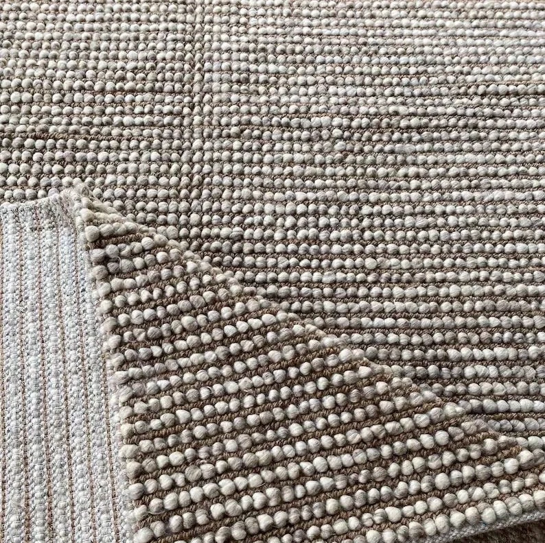 "Sahara Pebble Weave Wool Rug – Handwoven Minimalist Texture in Taupe & Ivory"